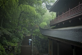 山颠一寺