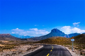 贺兰山之路