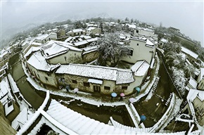古镇瑞雪