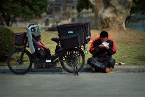 一个跑快递人的早餐