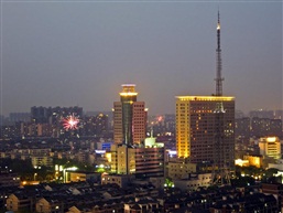 电视台夜景