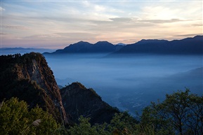 阿里山晨曦