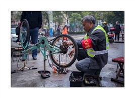 《为民服务》