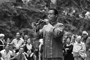 山寨唢呐声