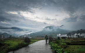 云雾山村