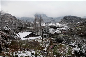 小山村