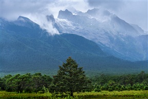 玉龙雪山