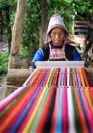 基诺山寨的传统手工艺