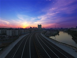 亭林大桥的日出