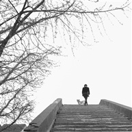 《生活在古镇》 