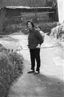 村口