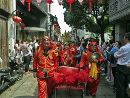 轧神仙之山塘游龙