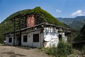 东湖口地震遗址之四