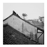 《  老  宅  》