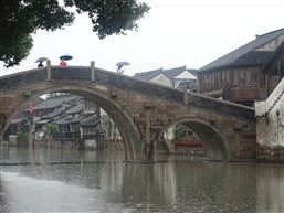 古镇秋雨