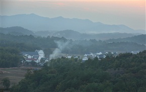 烟雨山村