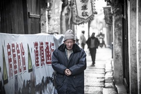 古镇晨光