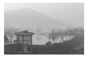 雾锁云湖
