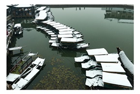 雪中锦溪