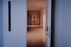 。