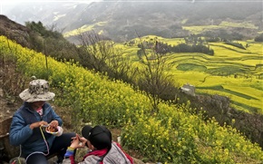 山村母子