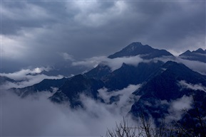 云南三月行之七十四《贡山知子罗观碧罗雪山》