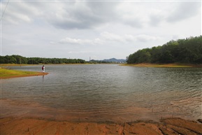 清清的湖水