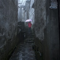 《雨巷》