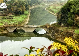 《石门岭一景》