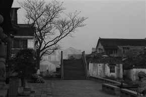 雾蒙蒙的锦溪