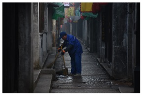 千灯古镇清洁守护者