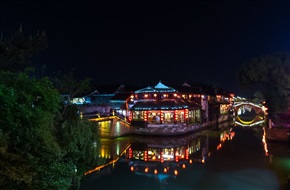 古镇之夜