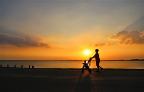 夕阳下的挚爱