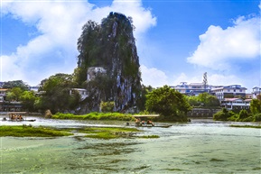 《一峰独秀》