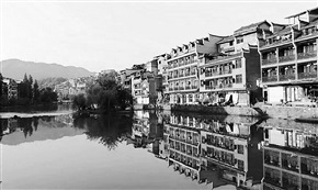 悠悠沱江水