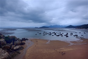 《山雨欲侵》