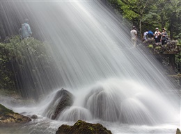 《小七孔飞瀑》